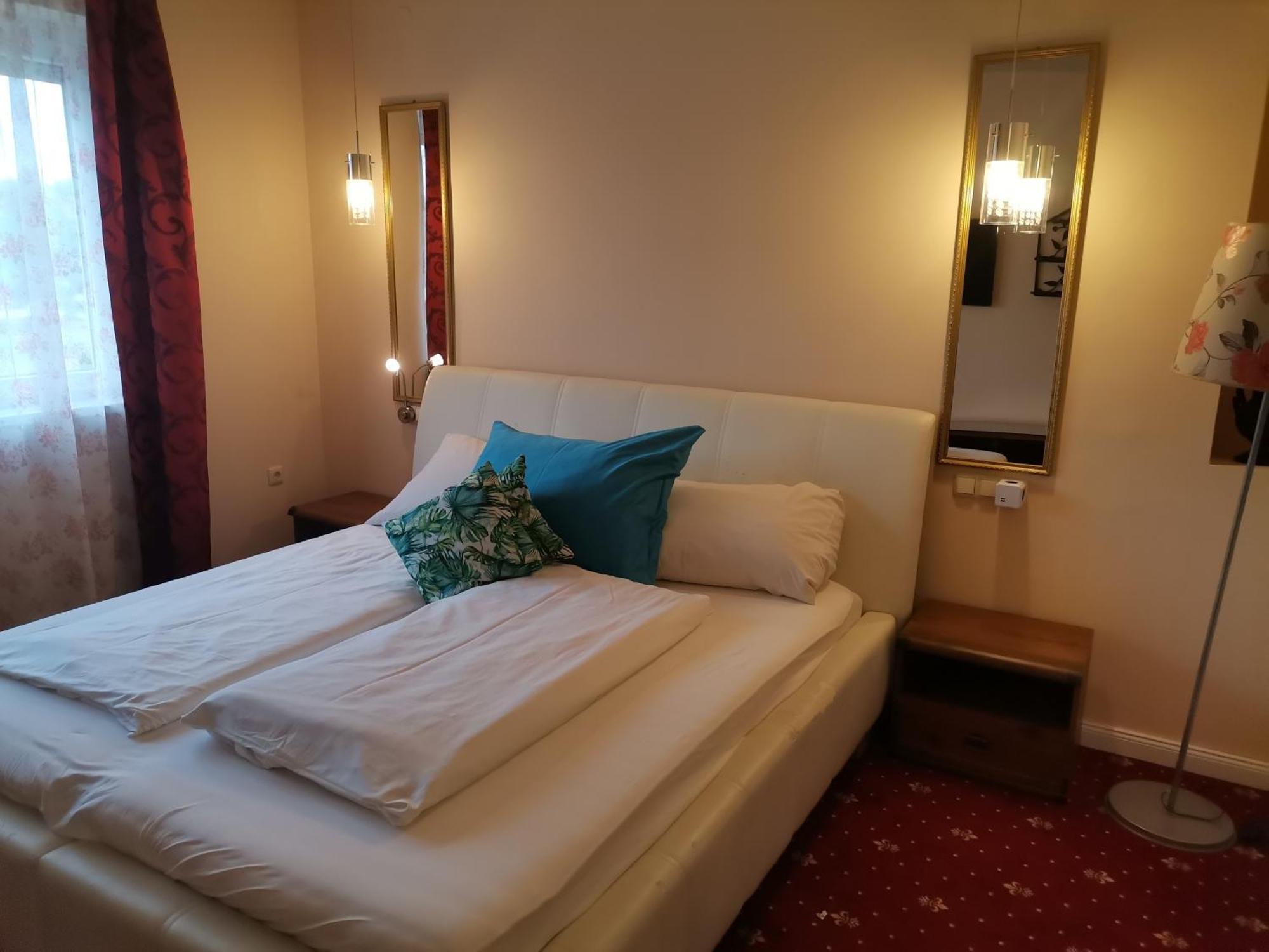 Hotel Al Faro Lodge Am See Подерсдорф-ам-Зе Экстерьер фото