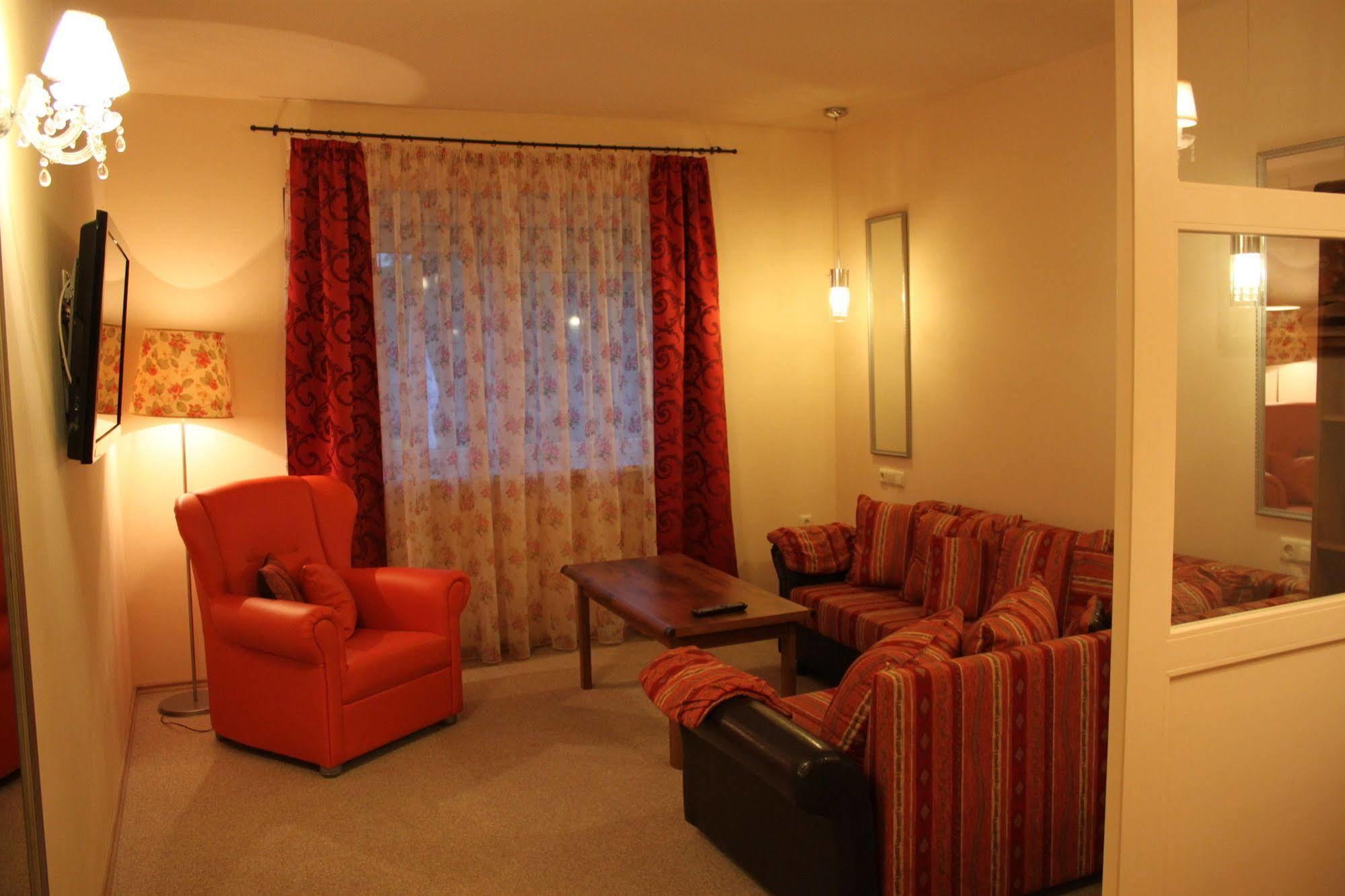 Hotel Al Faro Lodge Am See Подерсдорф-ам-Зе Экстерьер фото